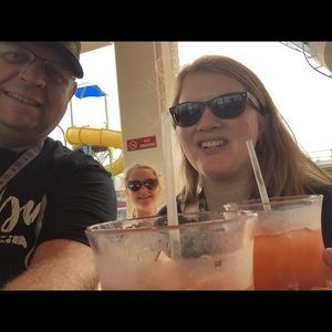 Meet your Posher, Case